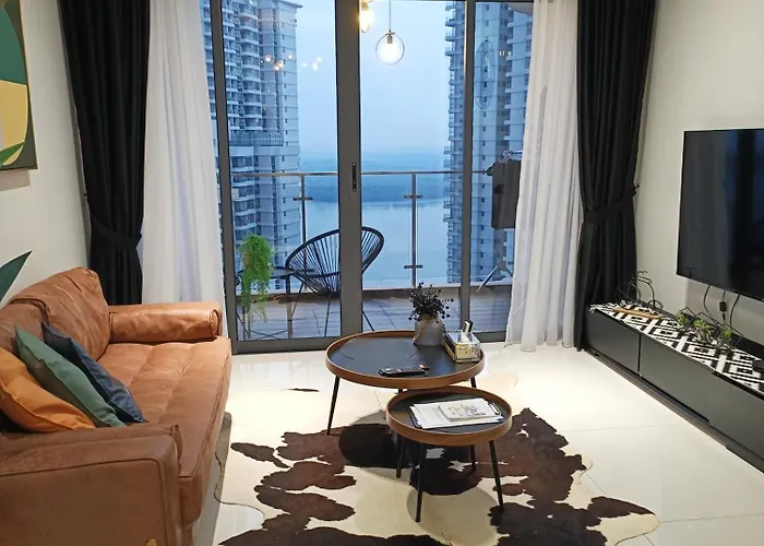 Country Garden Danga Bay Seaview Topmost Floor