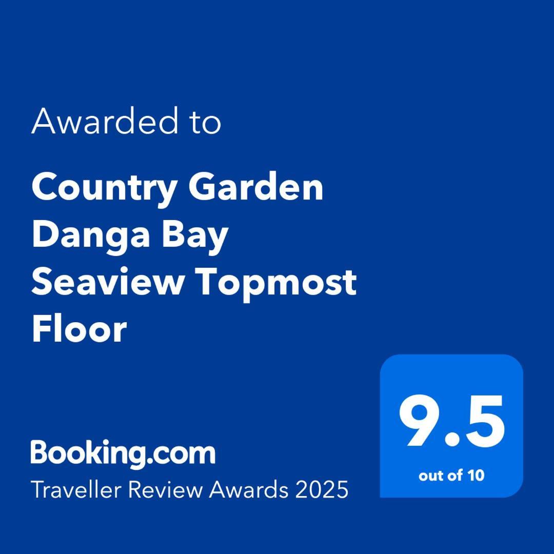 Country Garden Danga Bay Seaview Topmost Floor Apartemen